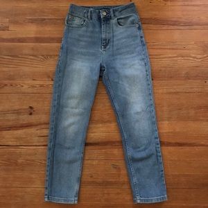 Urban Outfitters - BDG Girlfriend Jeans - Size 25